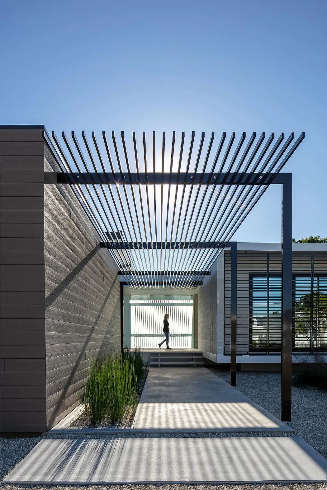 Pergola shading system shown as a product supply and installation example
